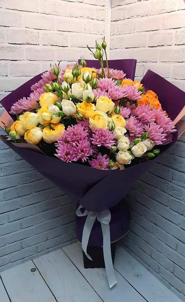 Букет цветов из: Хризантемы и Розы в Кужорской