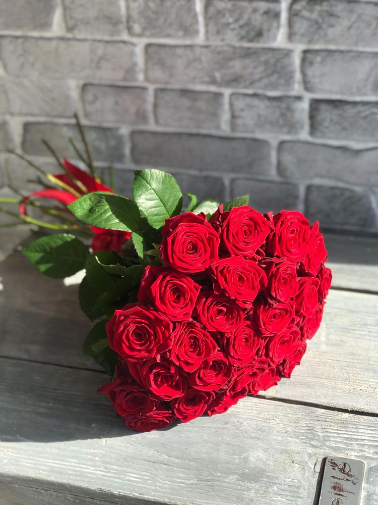 Букет Красные розы Фридом в Кужорской
