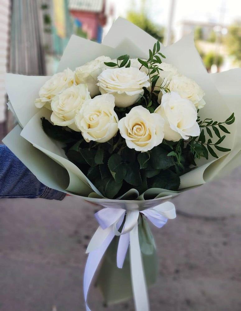 Букет Белые розы Проуд в Кужорской