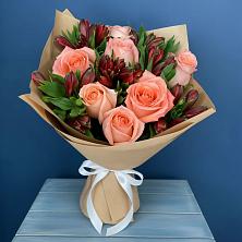 Букет цветов из:  Розы и Альстромерии в Кужорской