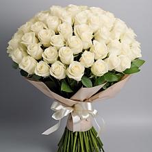 Букет 101 беля роза Белоснежка в Кужорской