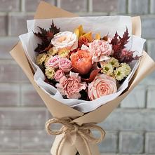 Букет цветов из:  Гвоздики, Хризантемы и Розы в Кужорской