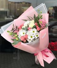 Букет цветов из:  Розы, Лизиантусы и Хризантемы в Кужорской