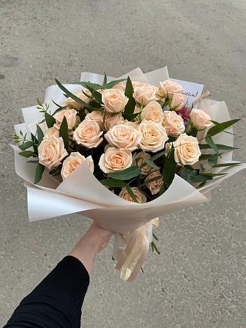 Букет Кремовые розы Латте в Кужорской