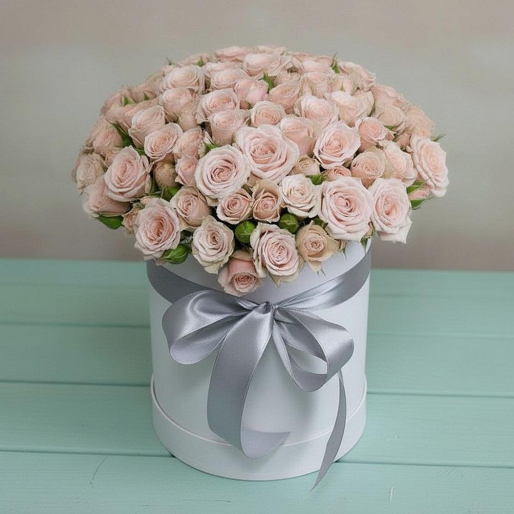 Цветочная композиция из Розы в шляпной коробке в Кужорской